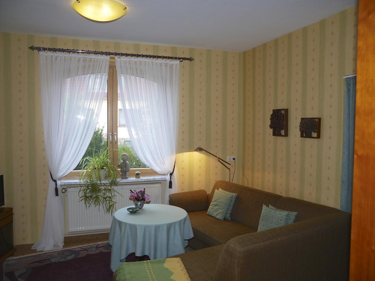 Ferienwohnung Haus Anna Bad Blankenburg Exterior foto
